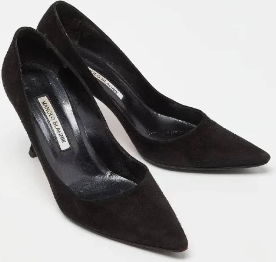 Manolo Blahnik Pre-owned Suede heels Black Dames