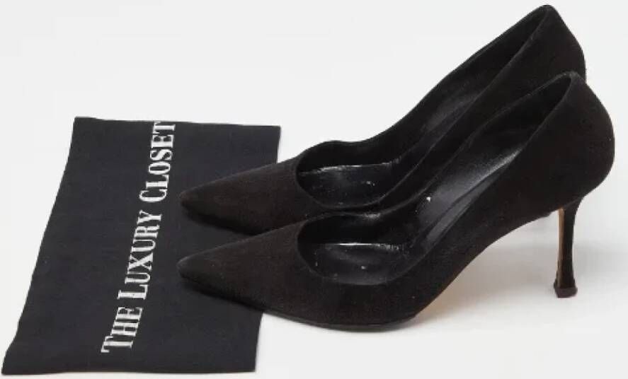 Manolo Blahnik Pre-owned Suede heels Black Dames