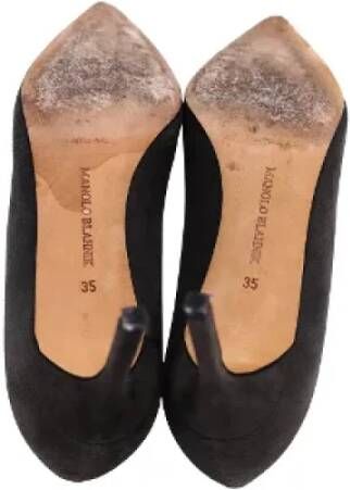 Manolo Blahnik Pre-owned Suede heels Black Dames