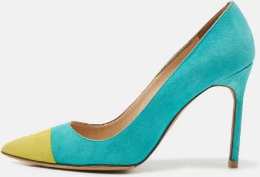 Manolo Blahnik Pre-owned Suede heels Blue Dames