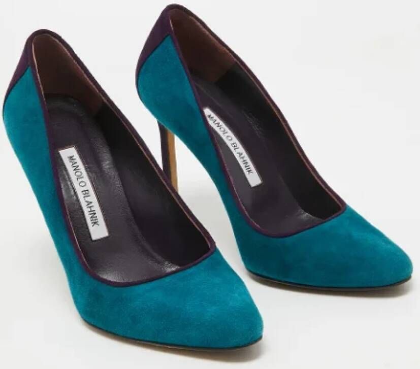 Manolo Blahnik Pre-owned Suede heels Blue Dames