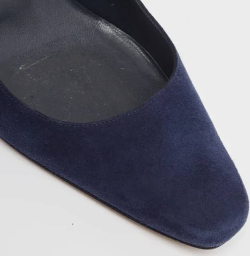 Manolo Blahnik Pre-owned Suede heels Blue Dames