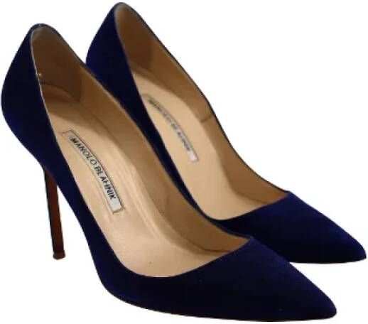 Manolo Blahnik Pre-owned Suede heels Blue Dames