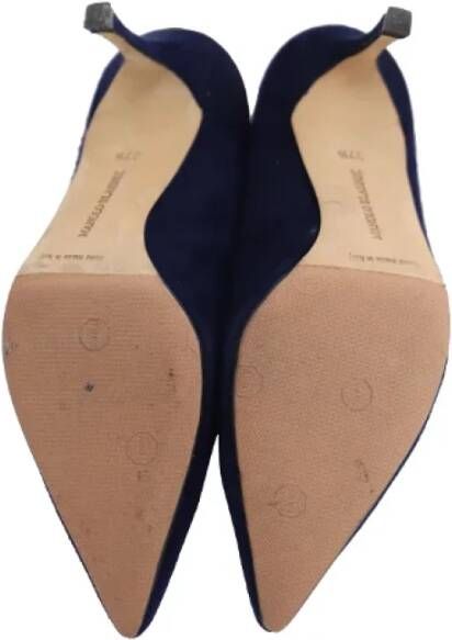 Manolo Blahnik Pre-owned Suede heels Blue Dames