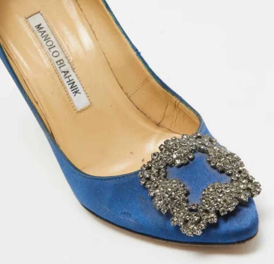 Manolo Blahnik Pre-owned Suede heels Blue Dames