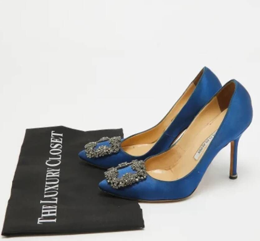 Manolo Blahnik Pre-owned Suede heels Blue Dames