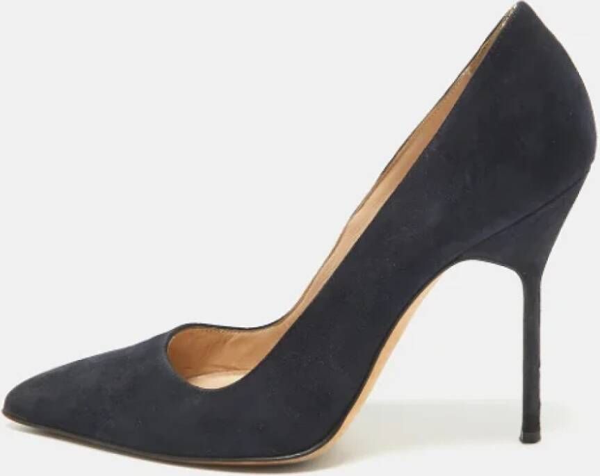 Manolo Blahnik Pre-owned Suede heels Blue Dames