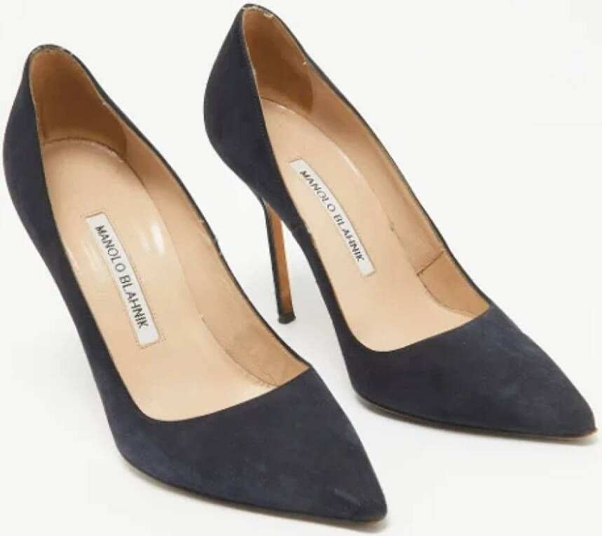 Manolo Blahnik Pre-owned Suede heels Blue Dames