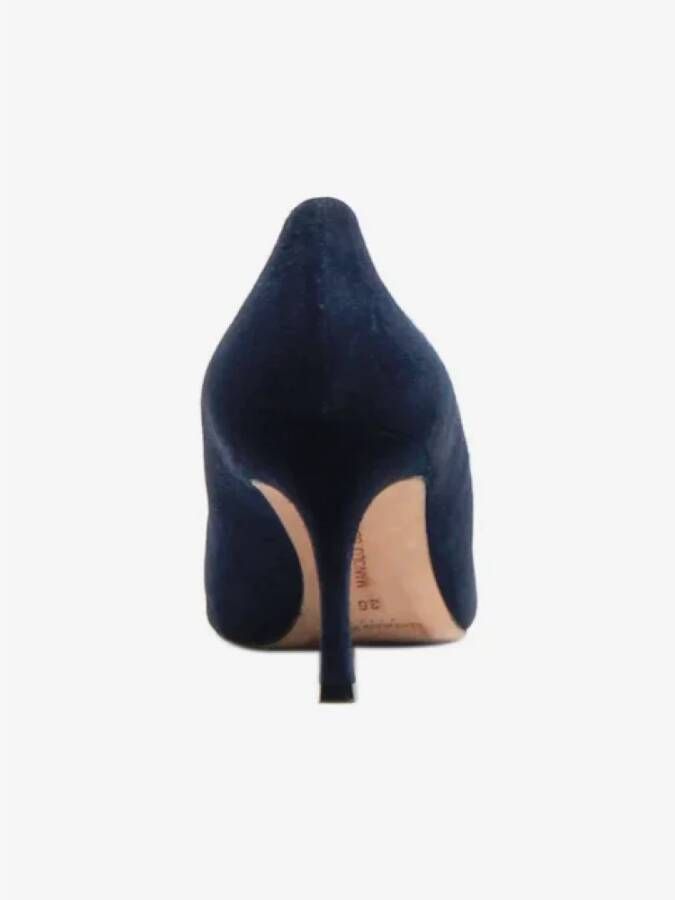 Manolo Blahnik Pre-owned Suede heels Blue Dames