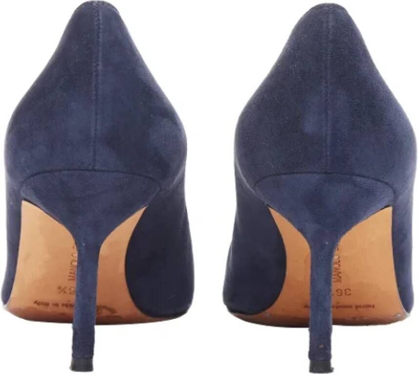 Manolo Blahnik Pre-owned Suede heels Blue Dames