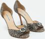 Manolo Blahnik Pre-owned Suede heels Gray Dames - Thumbnail 2