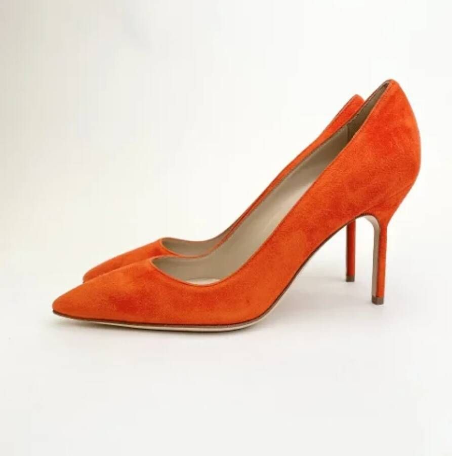 Manolo Blahnik Pre-owned Suede heels Orange Dames