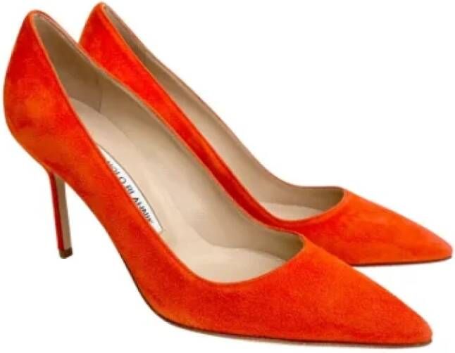 Manolo Blahnik Pre-owned Suede heels Orange Dames