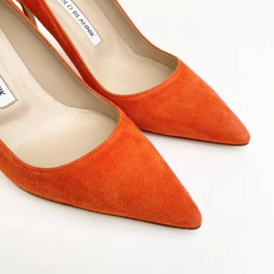 Manolo Blahnik Pre-owned Suede heels Orange Dames