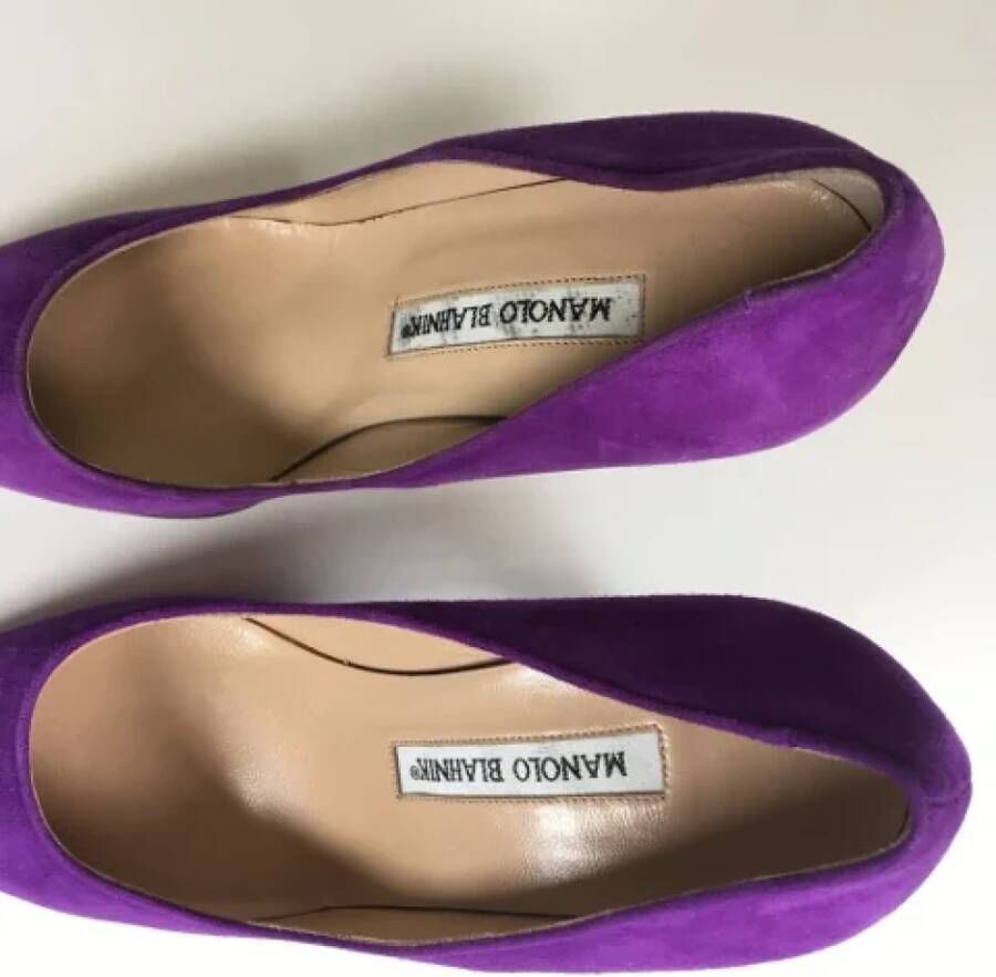 Manolo Blahnik Pre-owned Suede heels Purple Dames