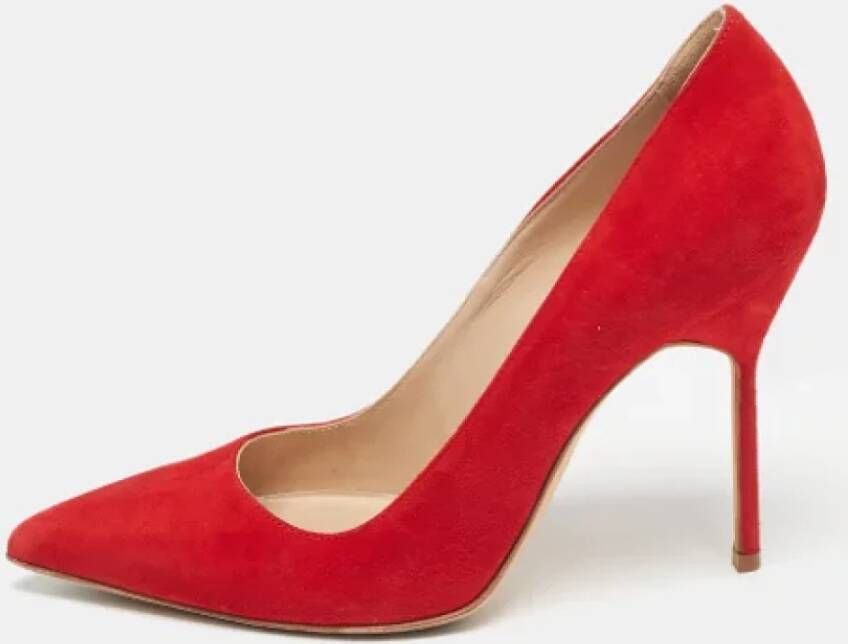 Manolo Blahnik Pre-owned Suede heels Red Dames