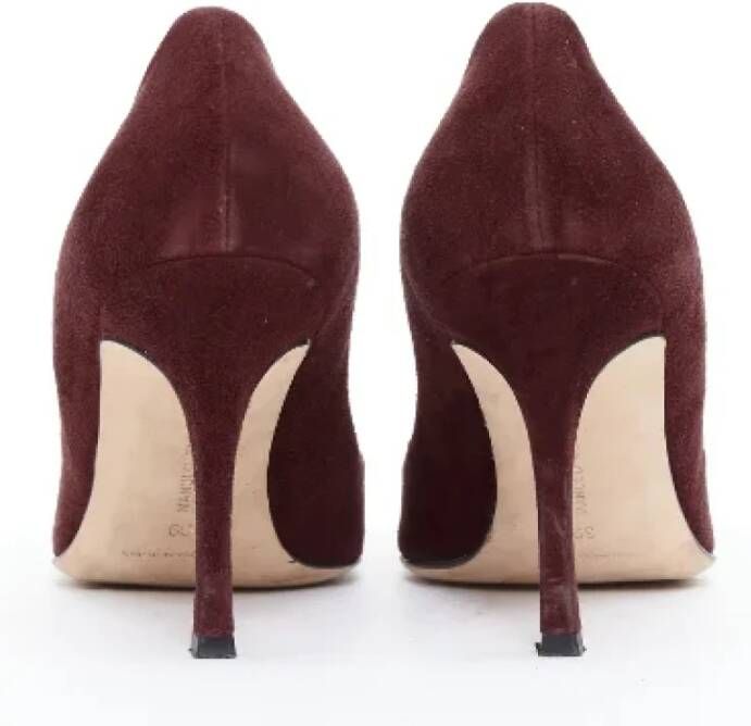 Manolo Blahnik Pre-owned Suede heels Red Dames