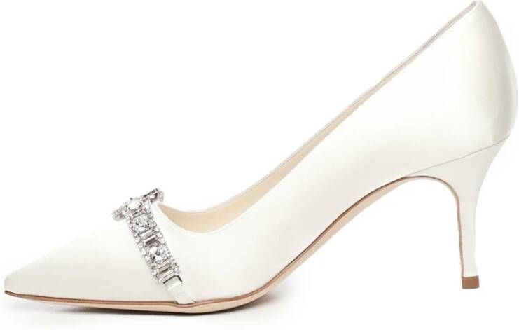 Manolo Blahnik Witte Juweel Versierde Stiletto Hak Pumps White Dames