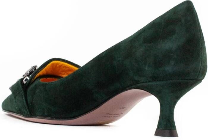 Mara Bini Groene suède pumps met zilveren stenen Groen Dames