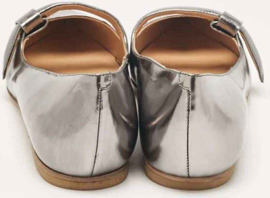 Marc Jacobs Pre-owned Leather flats Gray Dames