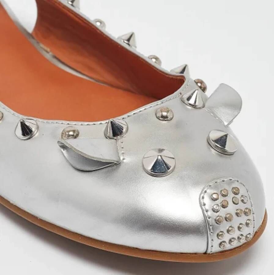 Marc Jacobs Pre-owned Leather flats Gray Dames