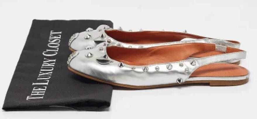 Marc Jacobs Pre-owned Leather flats Gray Dames