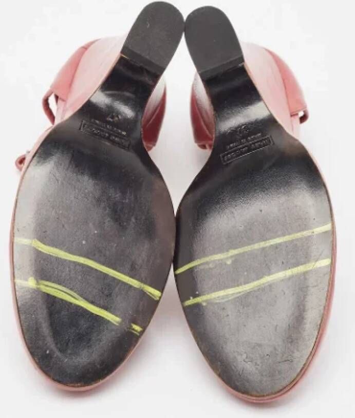 Marc Jacobs Pre-owned Leather heels Pink Dames