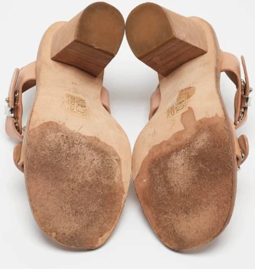 Marc Jacobs Pre-owned Leather sandals Beige Dames