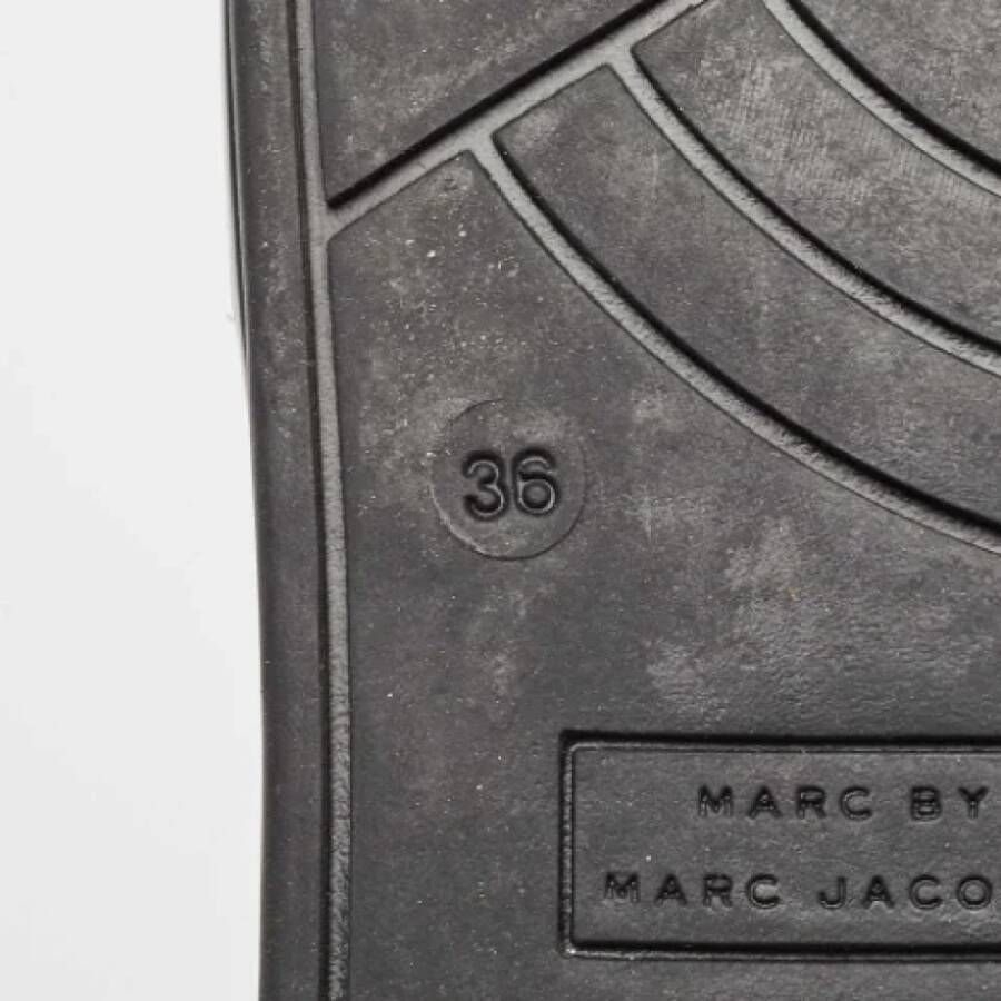 Marc Jacobs Pre-owned Leather sneakers Gray Dames