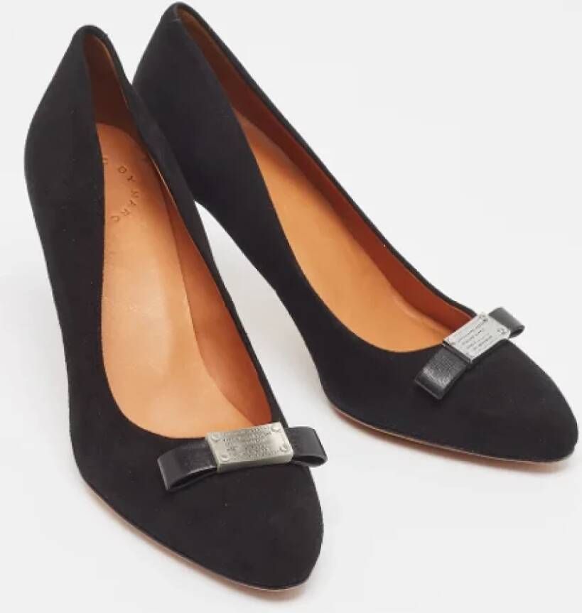 Marc Jacobs Pre-owned Suede heels Black Dames