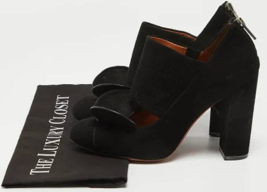 Marc Jacobs Pre-owned Suede heels Black Dames