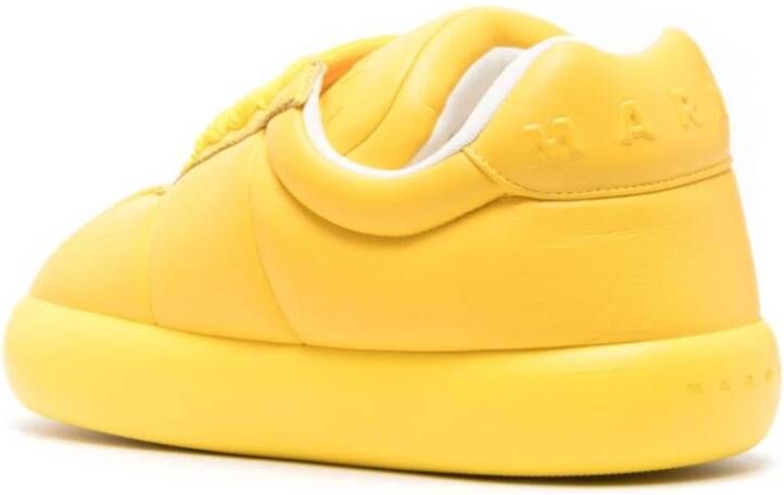 Marni Gele Sneakers met Oversized Tong Yellow Heren