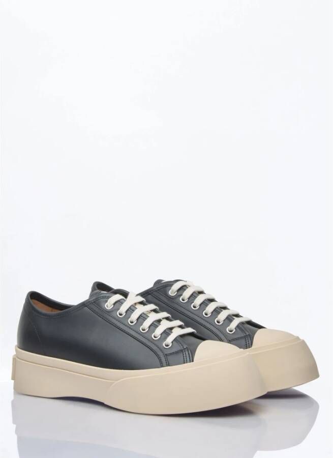 Marni Glanzende Leren Veterschoenen Black Dames