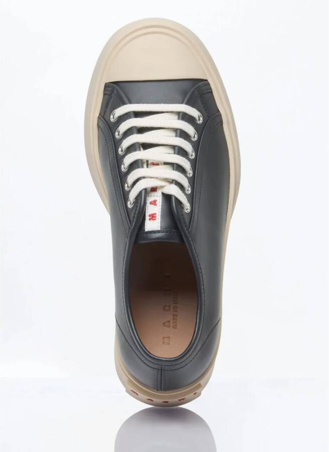 Marni Glanzende Leren Veterschoenen Black Dames