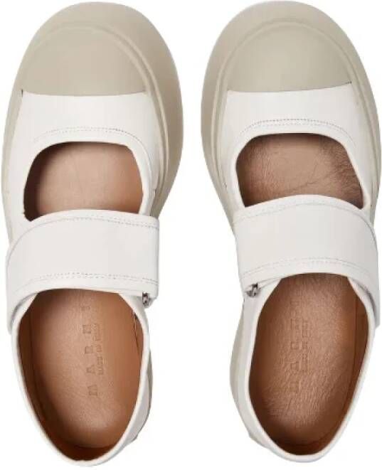 Marni Leather flats White Dames