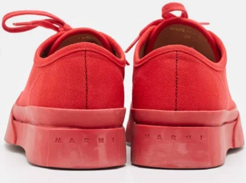 Marni Pre-owned Canvas sneakers Red Dames