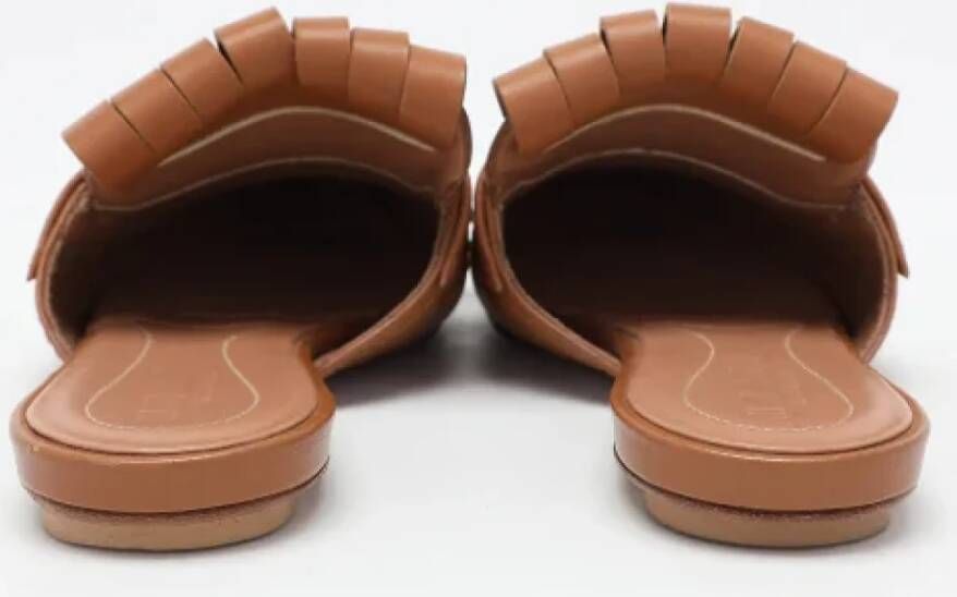 Marni Pre-owned Leather mules Brown Dames