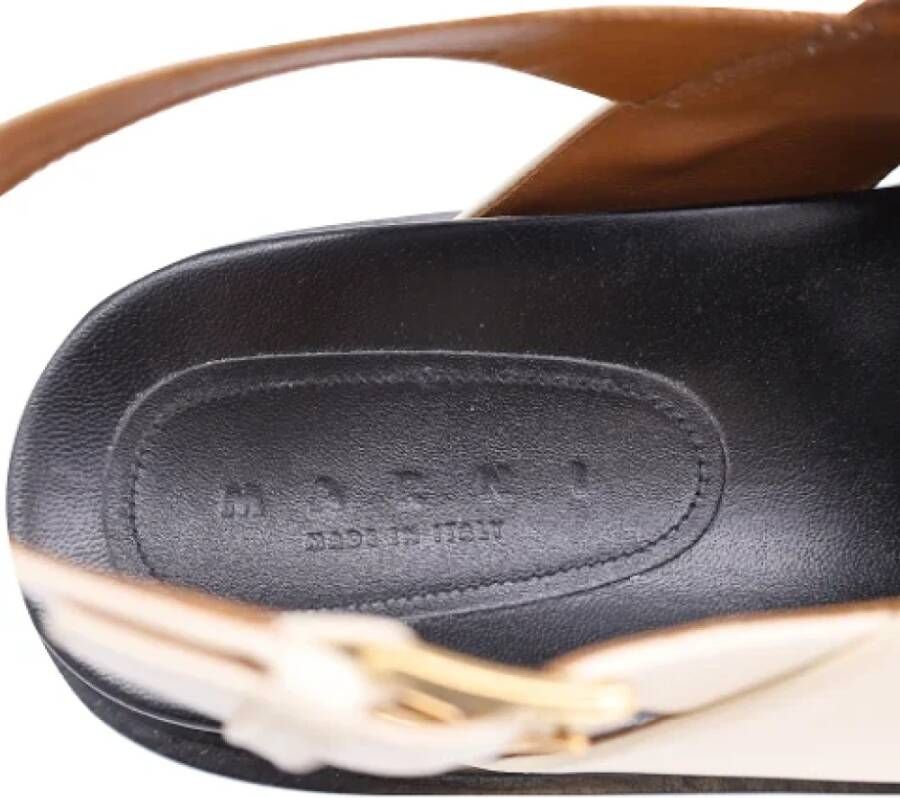 Marni Pre-owned Leather sandals Beige Dames