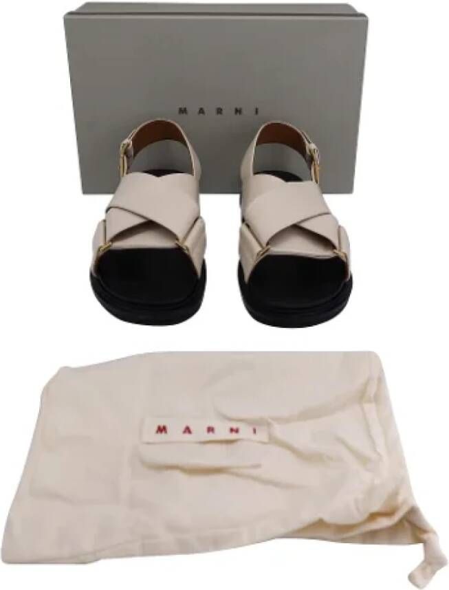 Marni Pre-owned Leather sandals Beige Dames