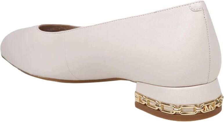 Michael Kors Crème Leren Ballet Flats met Ketting Beige Dames