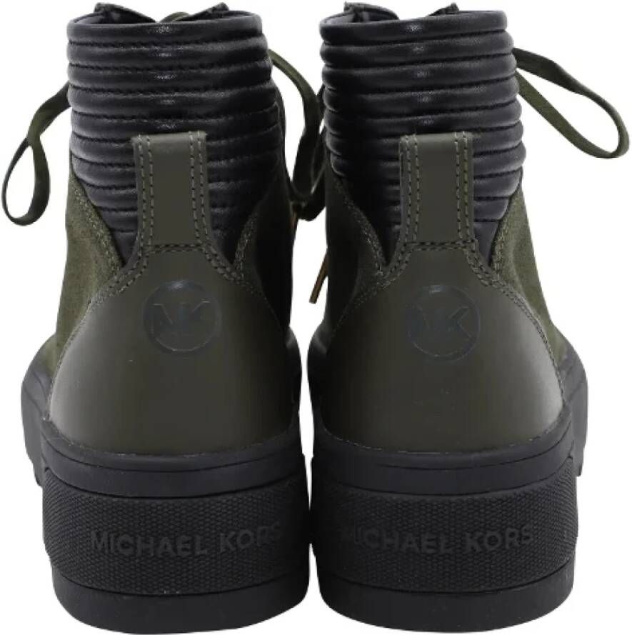 Michael Kors Pre-owned Canvas sneakers Green Dames