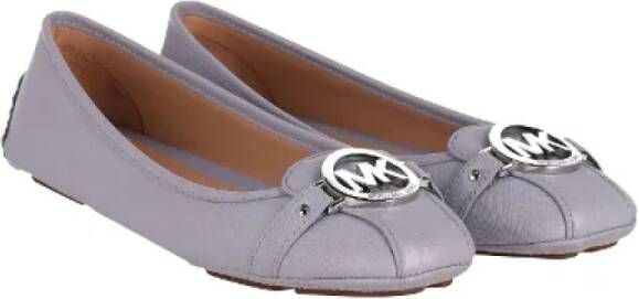 Michael Kors Pre-owned Leather flats Blue Dames