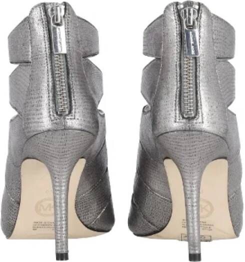 Michael Kors Pre-owned Leather heels Gray Dames