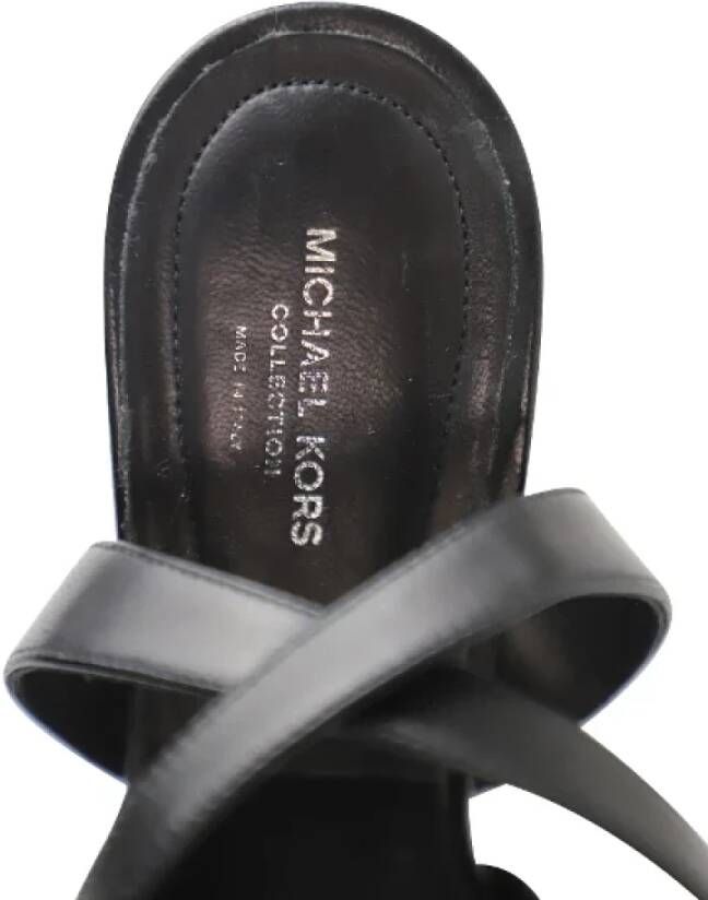 Michael Kors Pre-owned Leather sandals Black Dames