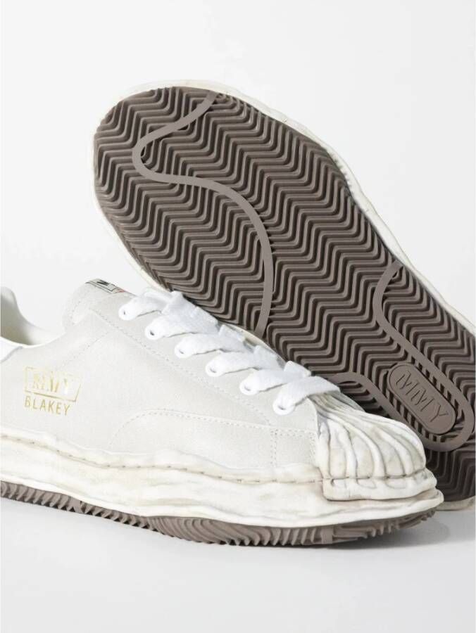 Mihara Yasuhiro Witte Cream Canvas Lage Top Sneakers Beige Heren