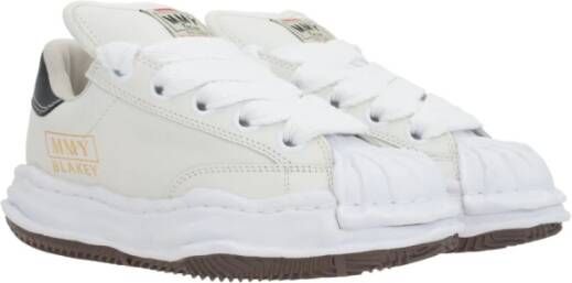 Mihara Yasuhiro Witte lage sneakers met rubberen neus White Dames