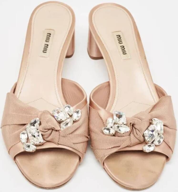 Miu Pre-owned Canvas sandals Beige Dames