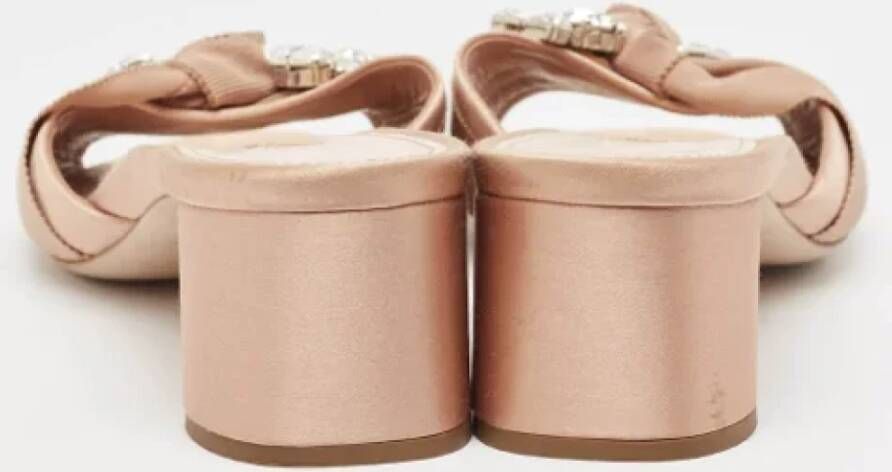 Miu Pre-owned Canvas sandals Beige Dames