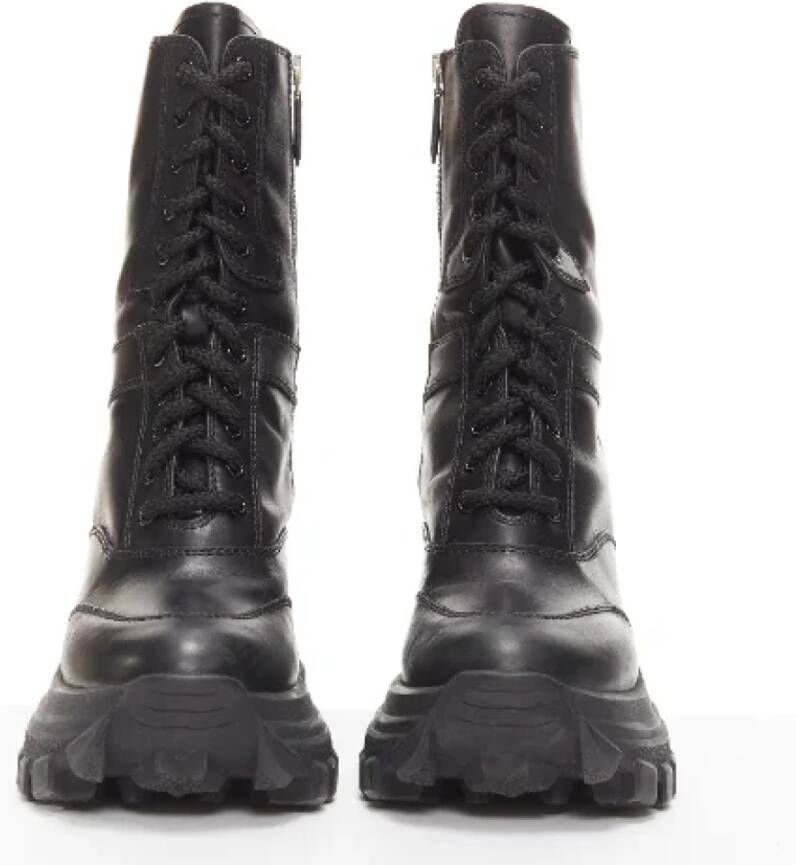 Miu Pre-owned Fabric boots Black Dames