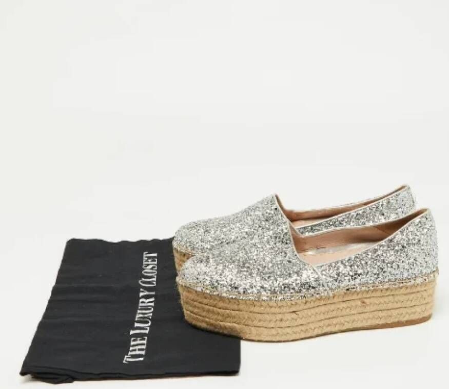 Miu Pre-owned Fabric flats Gray Dames